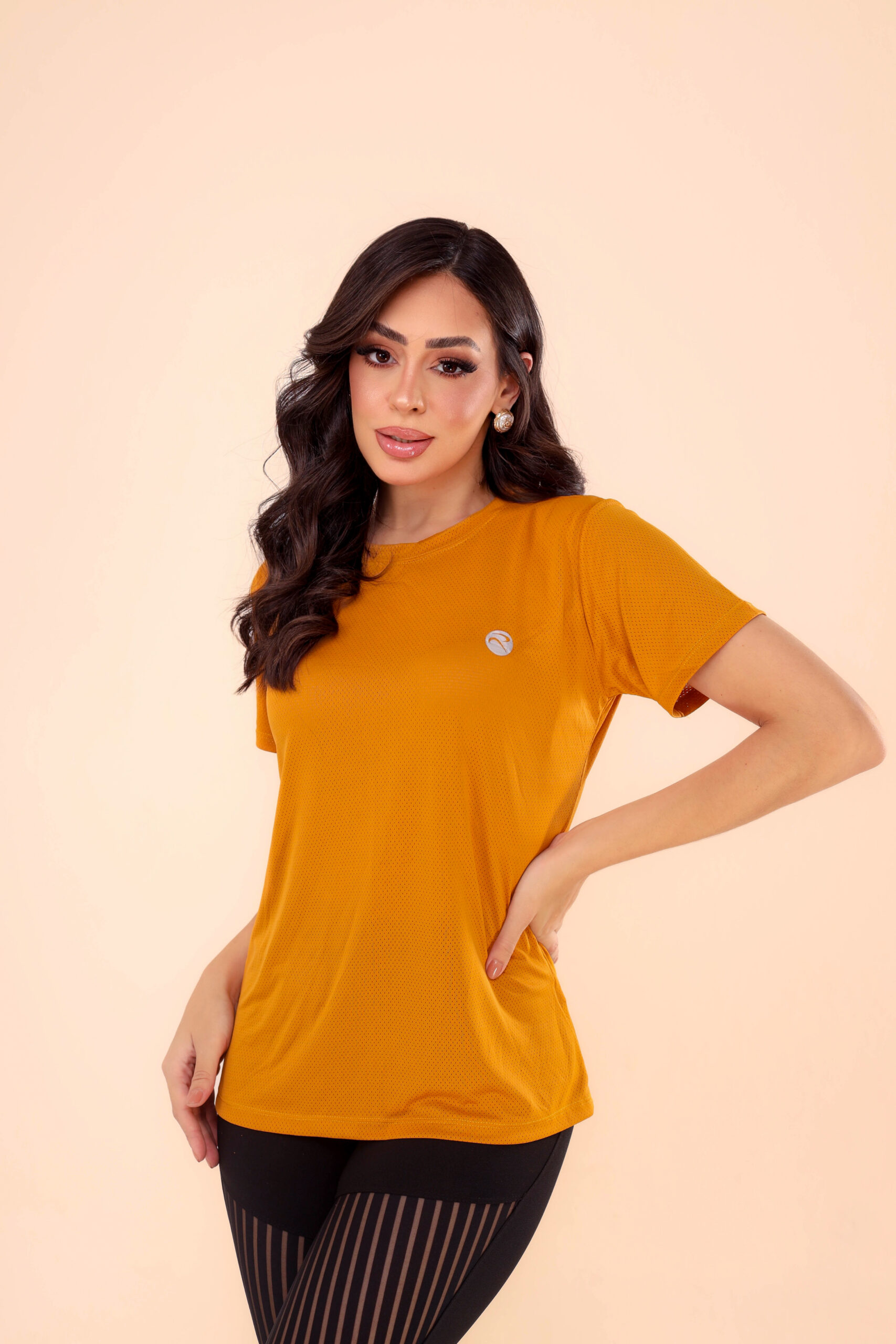 Blusa fitness modelo Zara